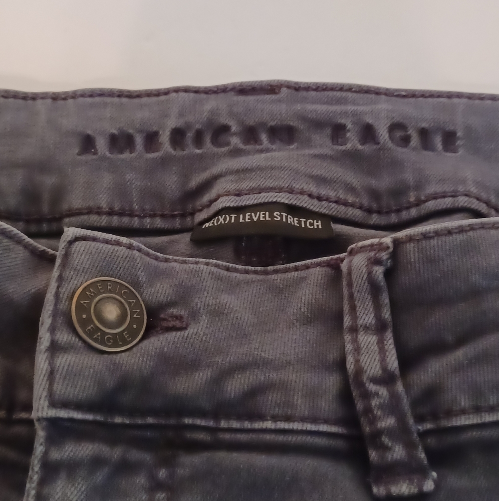 American Eagle Outfitters Women's Straight Leg Jeans in Faded Blue - Size 18
